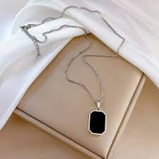 Primary (SEO-friendly): Fashion Square Necklace for Women | Korean Style Black Geometric Pendant Collar Chain Jewelry Shorter version: Korean Style Black Square Pendant Necklace for Women